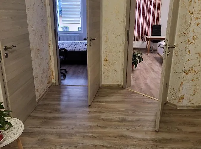 3 Angels O K B شقة التنبورغ