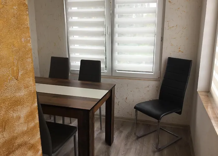 3 Angels O K B شقة *