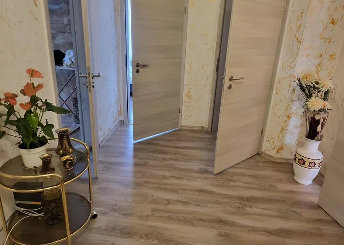 3 Angels O K B شقة *